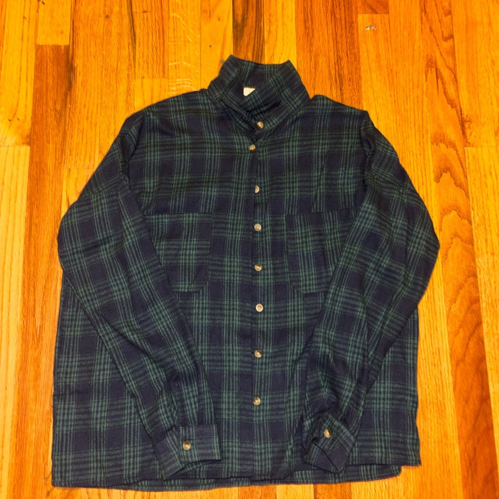 La Hearts Green and Navy Plaid Shirt